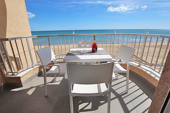 과다마르델세게라 Apartamento Primera Linea Playa Centro De Guardamar 아파트 외부 사진